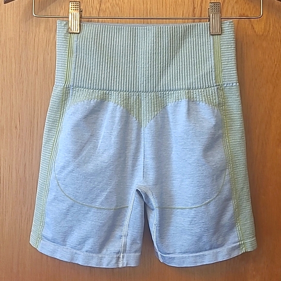 Gymshark "Hyper Amplify" bike shorts in "Marl Gray/Lime Green", size XS. - Picture 8 of 10